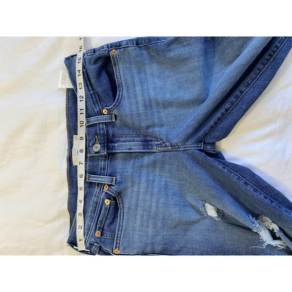 Levi's Ripped Detail Boyfriend Jeans Size 28 - Picture 7 of 11